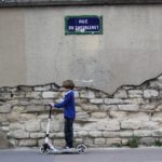 Du rural à l’urbain, de la voiture à la moto électrique